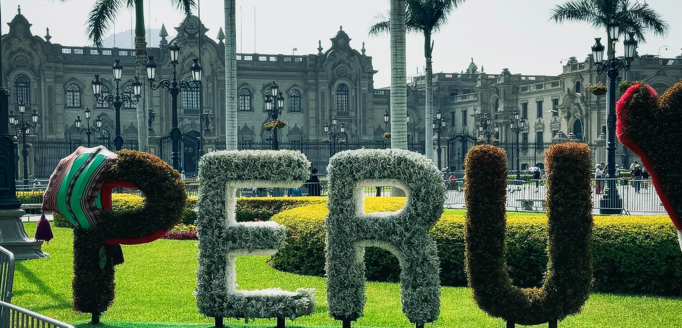  Plaza de Armas in Lima 