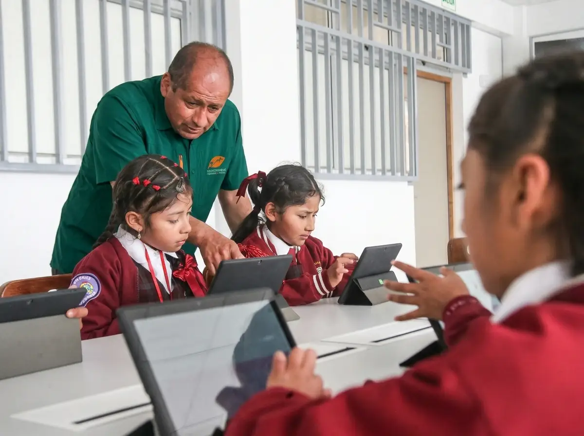 Supporting Communities in Their Education