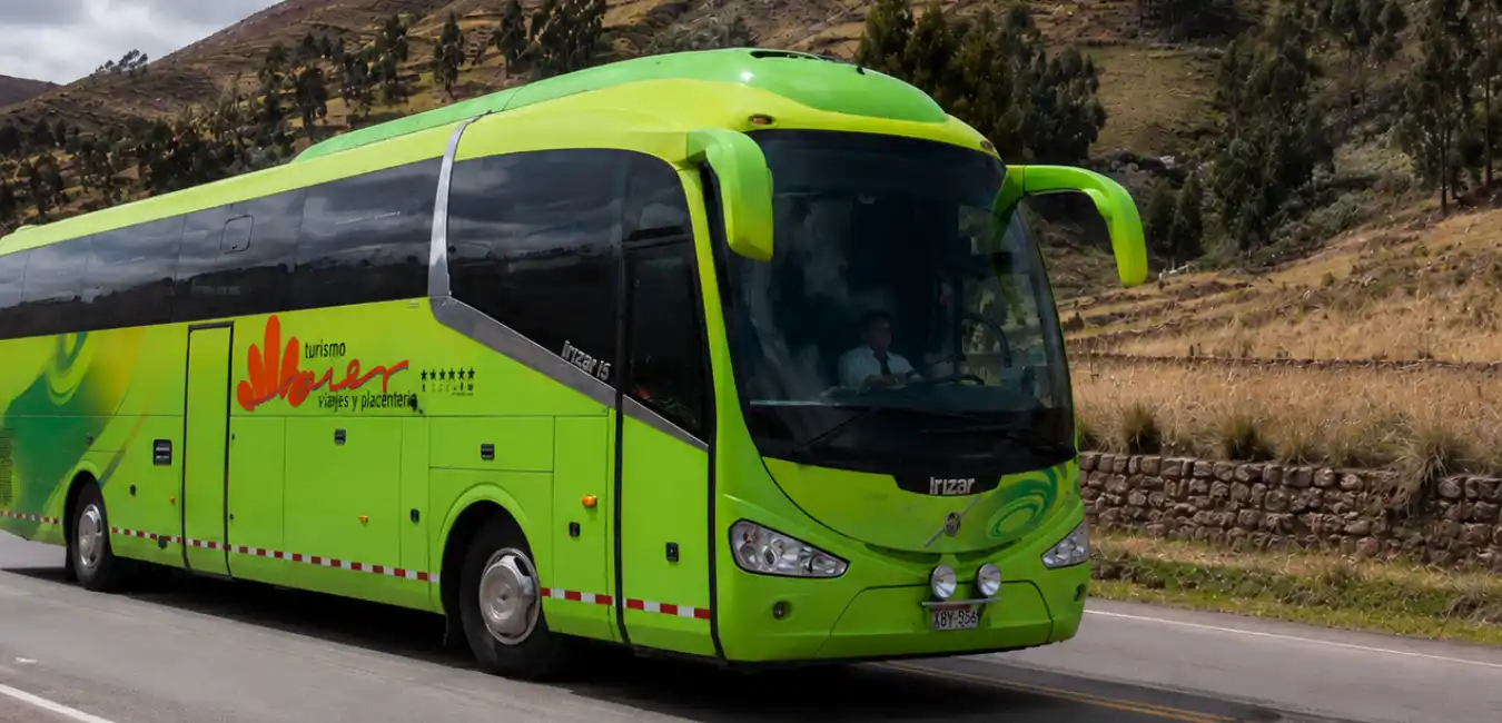 Modern tourist turismo mer bus