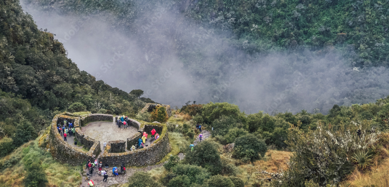 Runkurakay Archaeological Site on the Classic Inca Trail to Machu Picchu