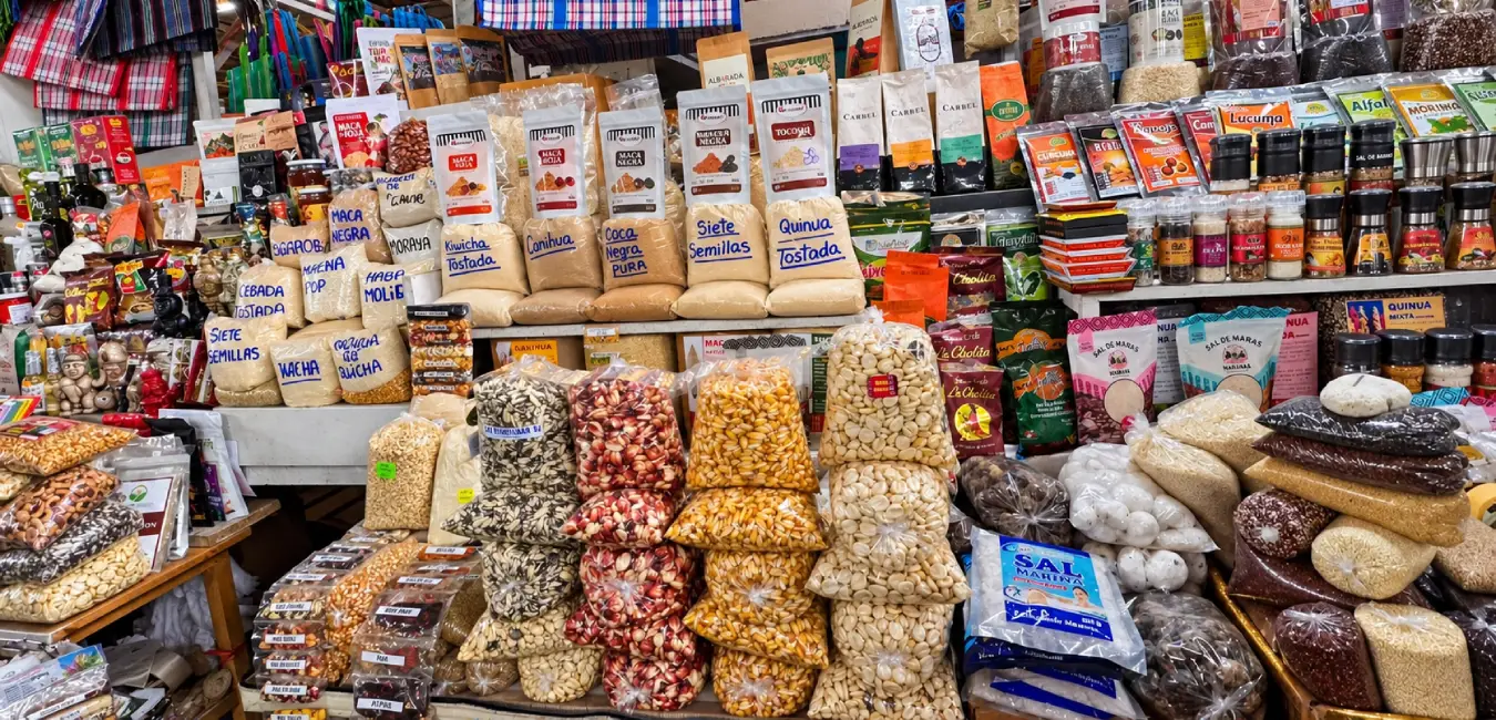 Granos secos en el Mercado San Pedro Cusco