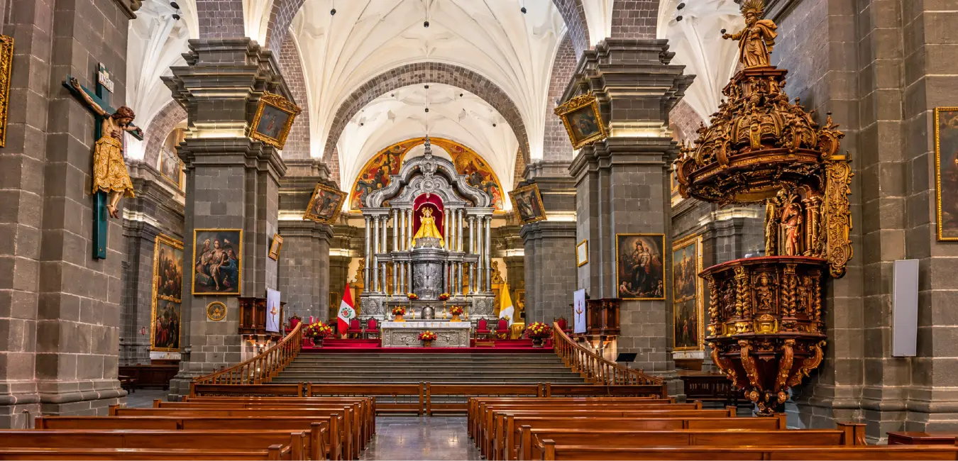 Altar mayor de la Catedral de Cusco