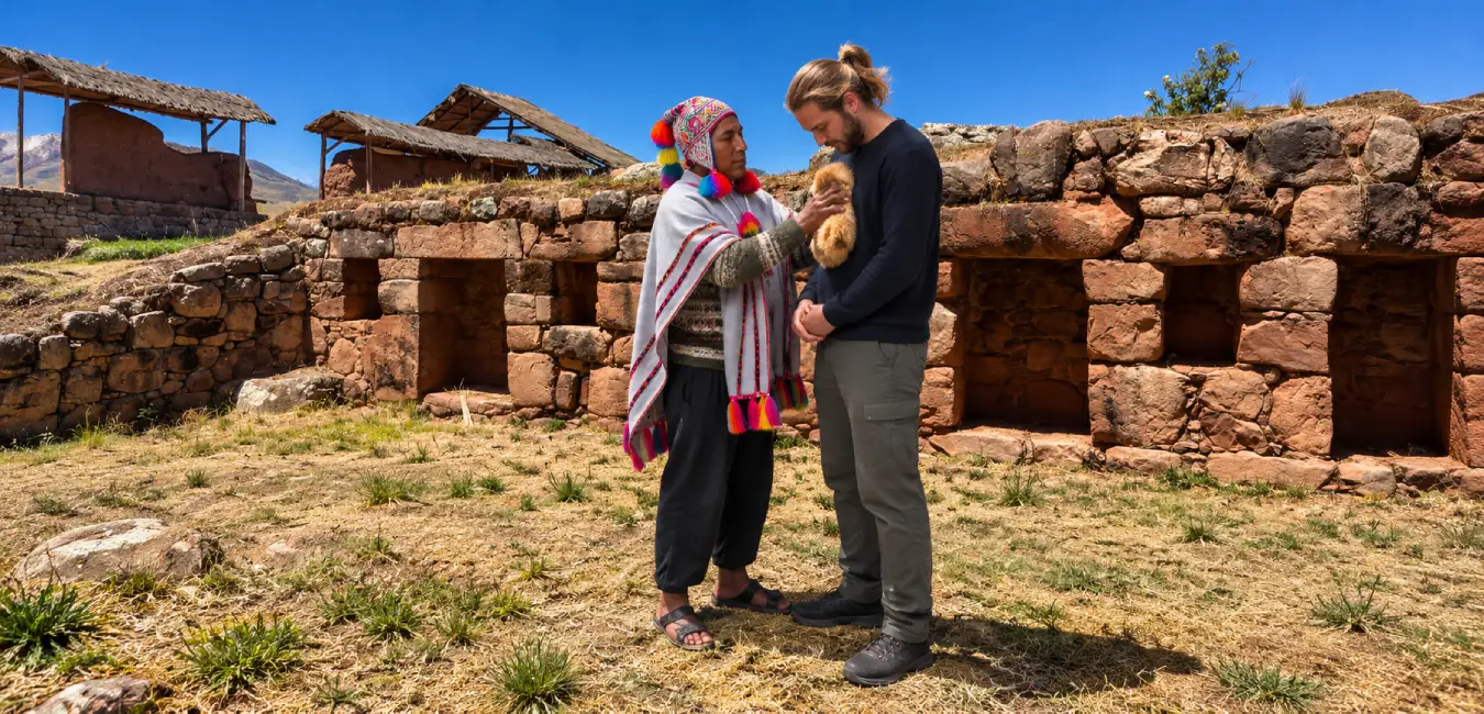 Pachamama ceremony in Huchuy Qosqo