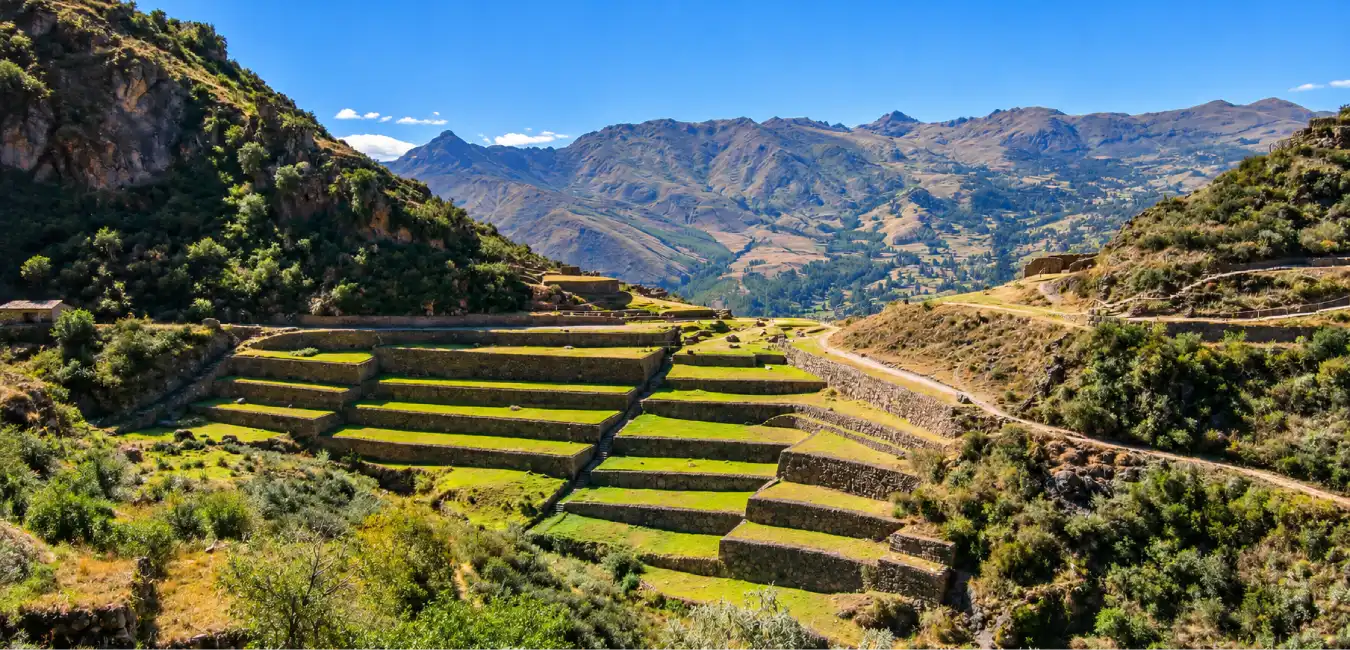 Andenes de Pisac en el Valle Sagrado de los Incas