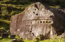 Yurac Rumi in peru